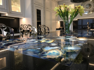 Столешница из агата Блю Агат Натурале и гранита Блэк Гэлакси