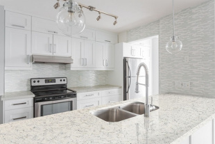 Плутон / Pluto