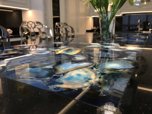 Столешница из агата Блю Агат Натурале и гранита Блэк Гэлакси