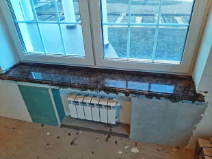 Подоконник  из мрамора Emperador Dark Extra