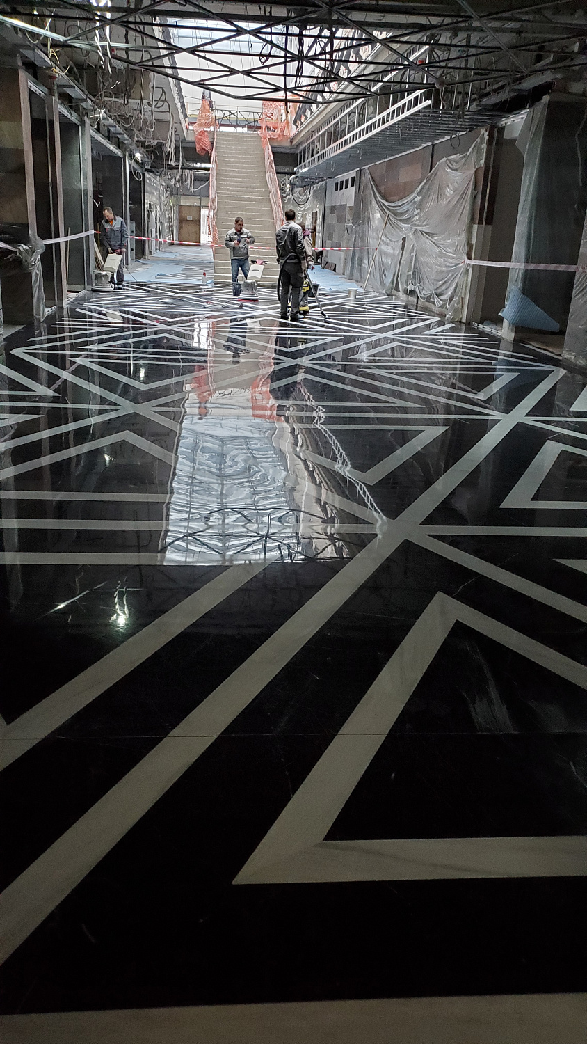 Полы из мрамора Black Marquina