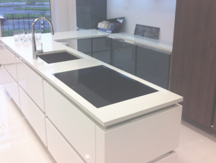 Brilliant White Absolute