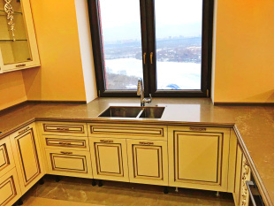 Столешница из кварцевого агломерата Silestonе Et Emperador