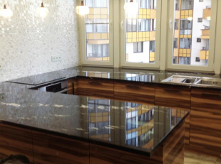 Столешница из мрамора Black Mirror