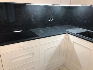 Столешница из кварца Smartquartz Negro Imperial