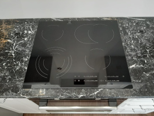 Столешница из мрамора Golden Black