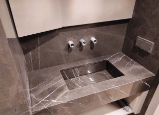 Столешница из мрамора Пиетра Грей