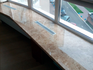 Подоконник из мрамора Боттичино Фиорито