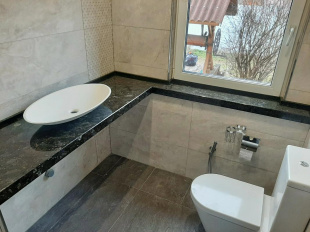 Столешница из лабрадорита Volga Blue