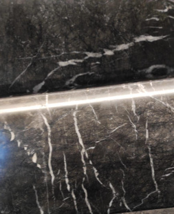 Лестница из мрамора  Гриджио Карнико / Grigio Carnico