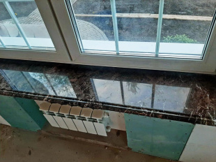 Подоконник  из мрамора Emperador Dark Extra