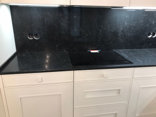 Столешница из кварца Smartquartz Negro Imperial