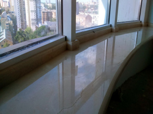 Подоконник из мрамора Крема Нова