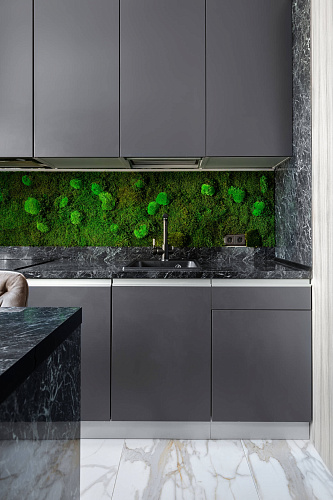 Гармония мрамора на кухне