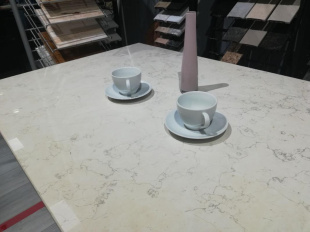 Столешница из мрамора Перлино Бьянка