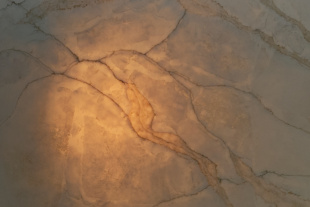 700 Calacatta Translucent