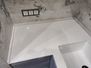 Столешница из кварцевого агломерата VICOSTONE Arctic Snow BQ200