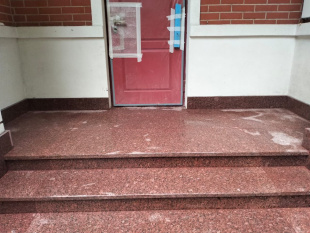 Лестница из гранита Империал Ред (Imperial Red)