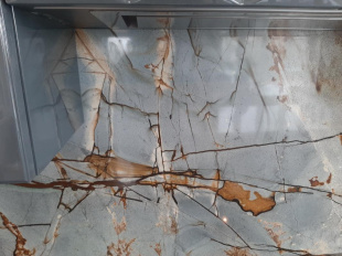 Столешница из кварцита Blue Roma