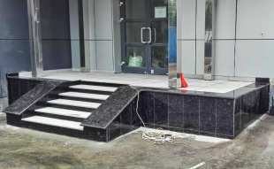 Ступени из гранита Absolute Black