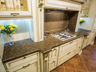 Dark Emperador BQ 8560