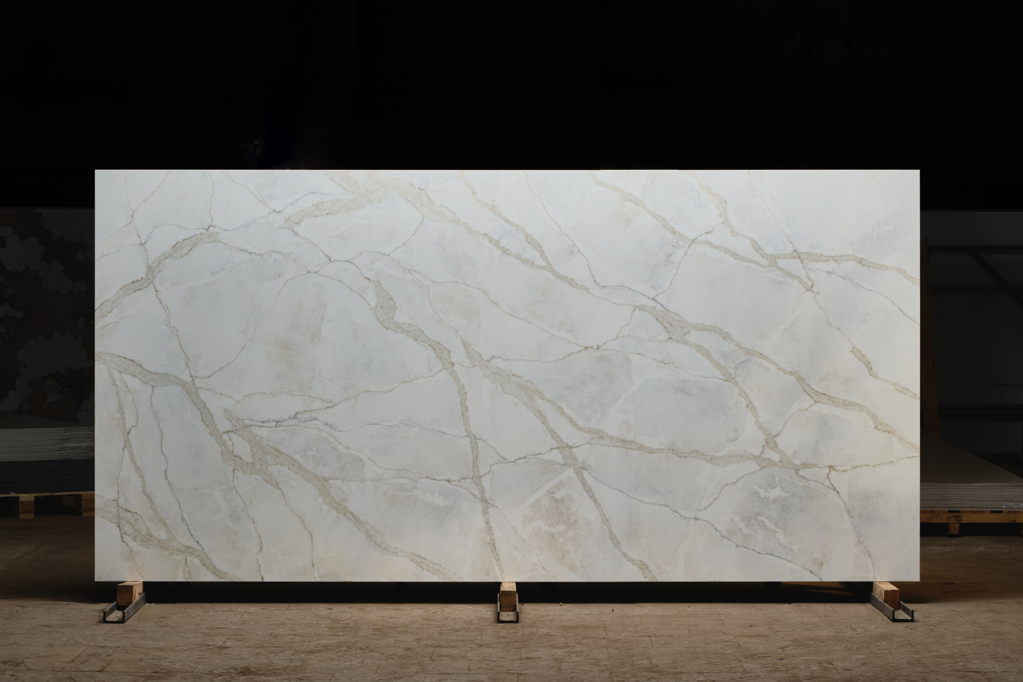 700 Calacatta Translucent