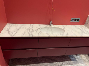 Столешница из мрамора Snow Fores